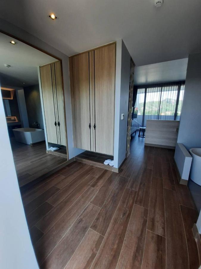 Suite met Uitzicht op het Zwembad