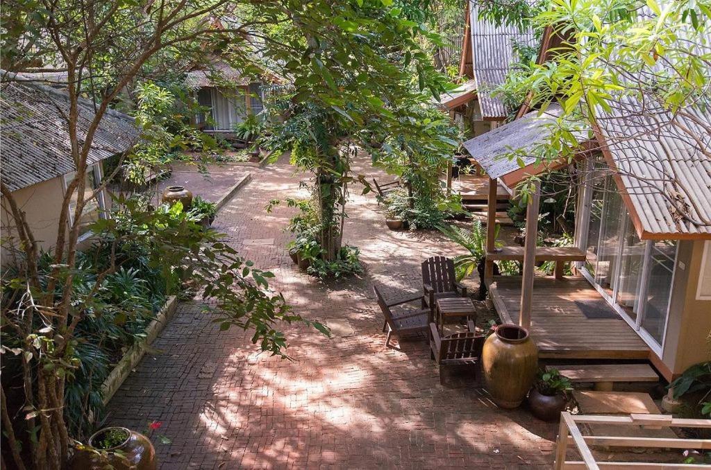 Garden Bungalow,1554664408:JPEG