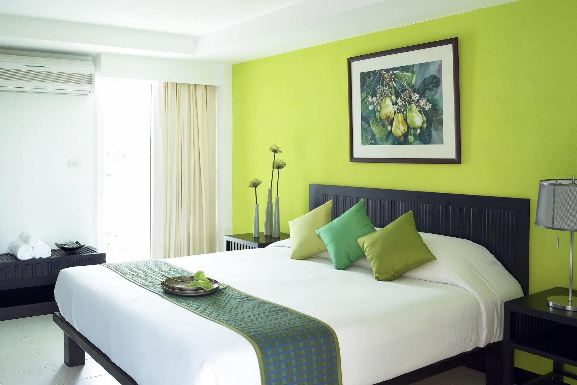 Deluxe Double or Twin Room,292336908:JPEG